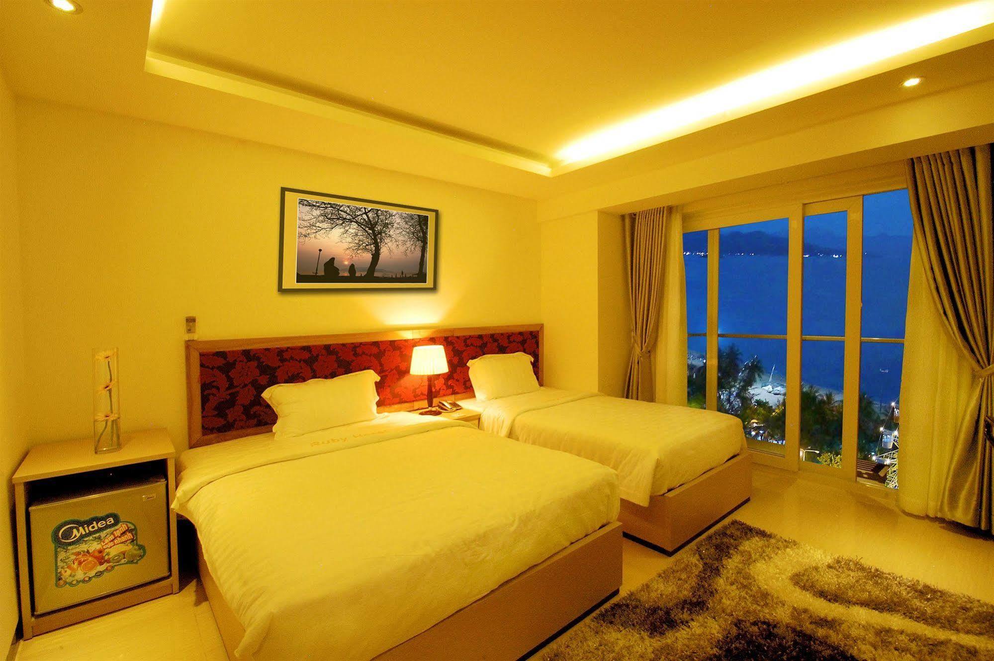 Blue Pearl Hotel Nha Trang Bagian luar foto