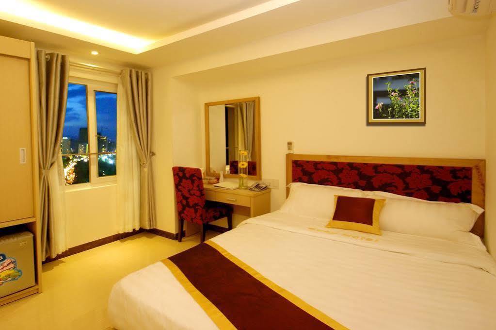 Blue Pearl Hotel Nha Trang Bagian luar foto