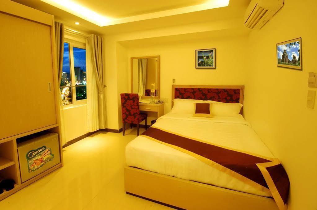 Blue Pearl Hotel Nha Trang Bagian luar foto